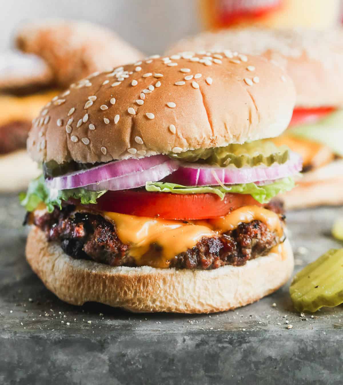 Perfect Hamburger: Compare Beef Blends vs. Flavorful Patty Add-Ins